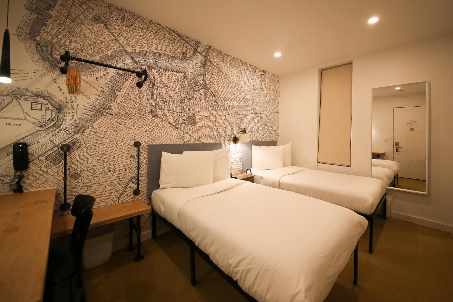 Manhattan Broadway Hotel