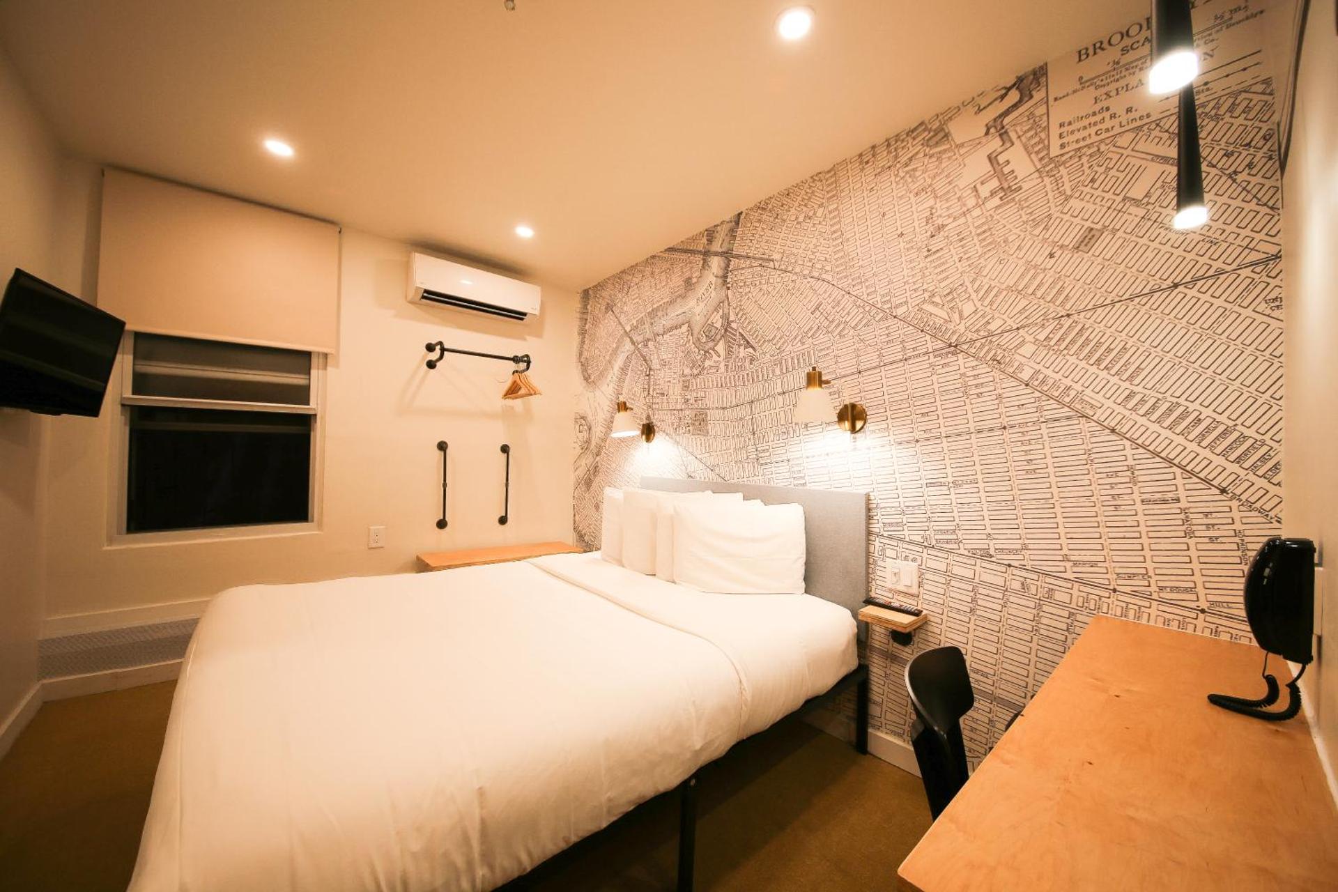 Manhattan Broadway Hotel