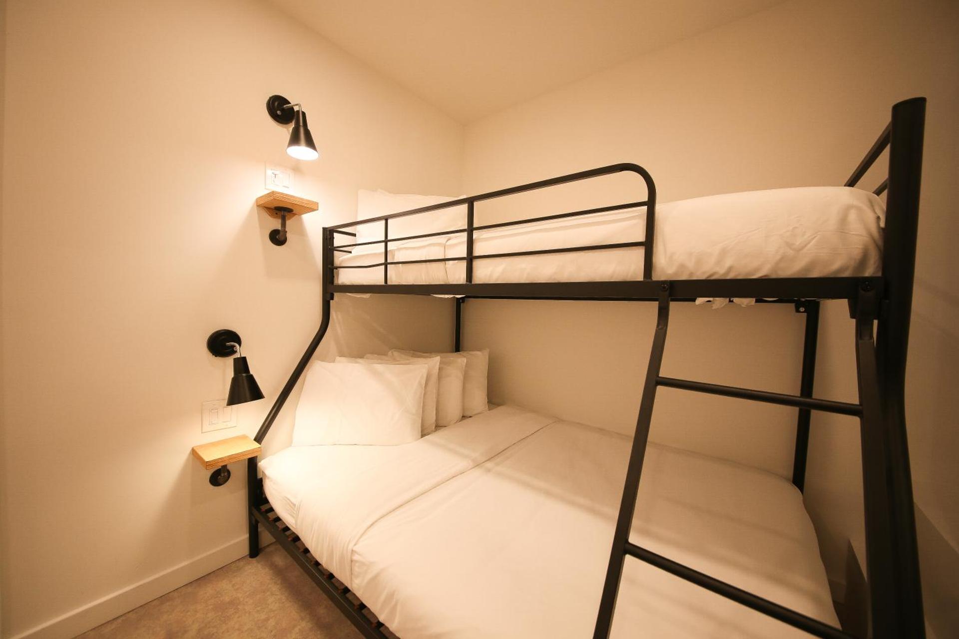 Manhattan Broadway Hotel