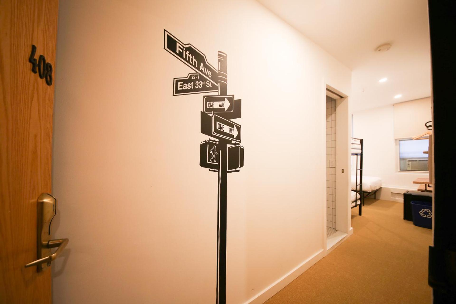 Manhattan Broadway Hotel